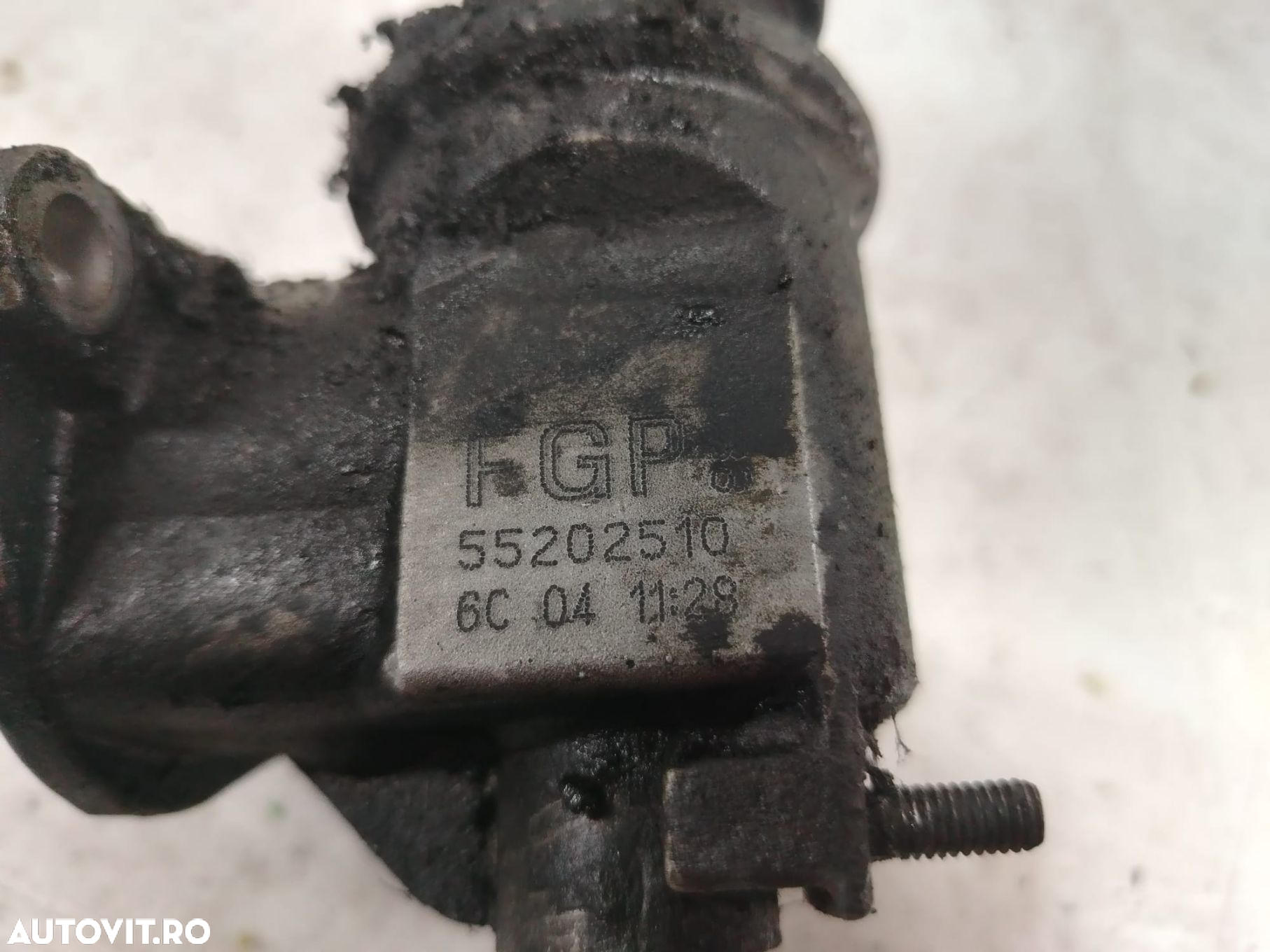 Corp carcasa termostat 1.9 cdti Z19DT 55202510 Opel Vectra C [facelif - 3
