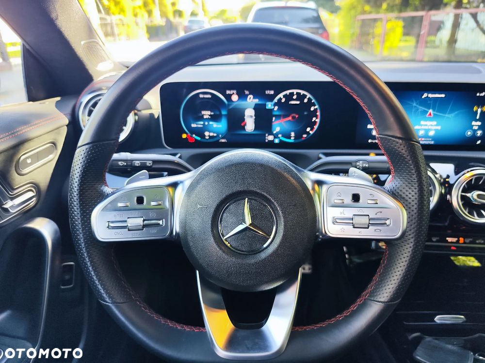 Mercedes-Benz CLA 250 7G-DCT AMG Line - 15