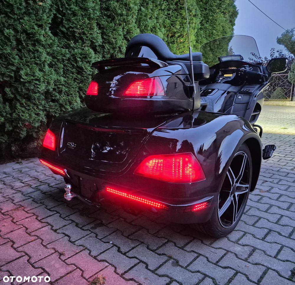 Honda GL - 28