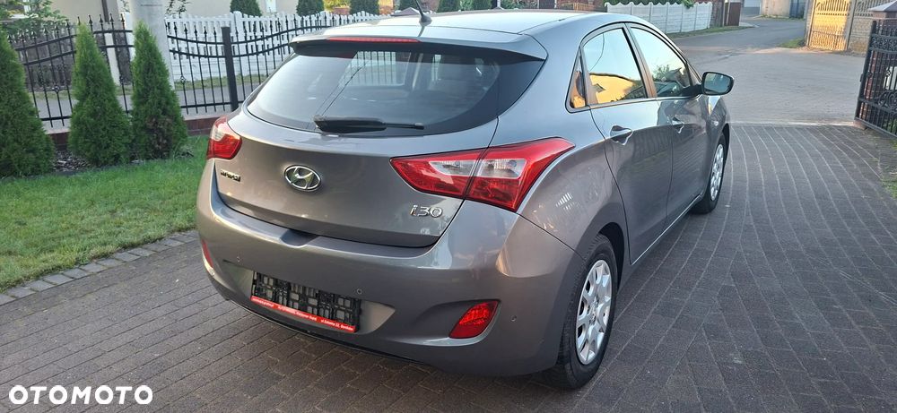 Hyundai i30 1.4 Classic + - 21