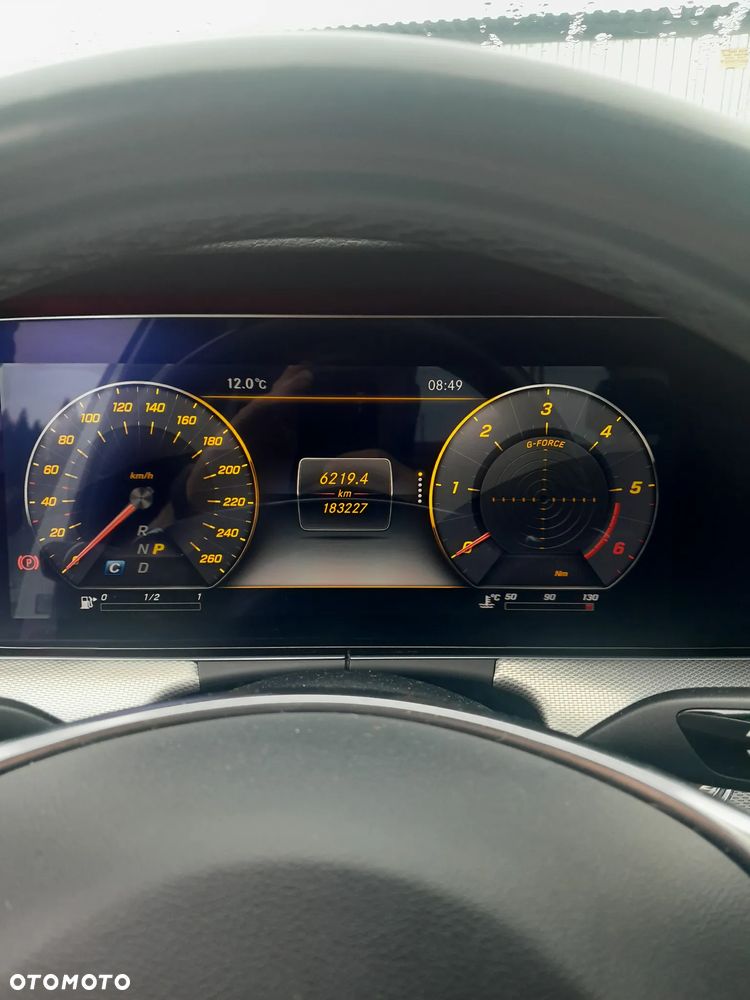 Mercedes-Benz Klasa E 220 d 4-Matic 9G-TRONIC - 8