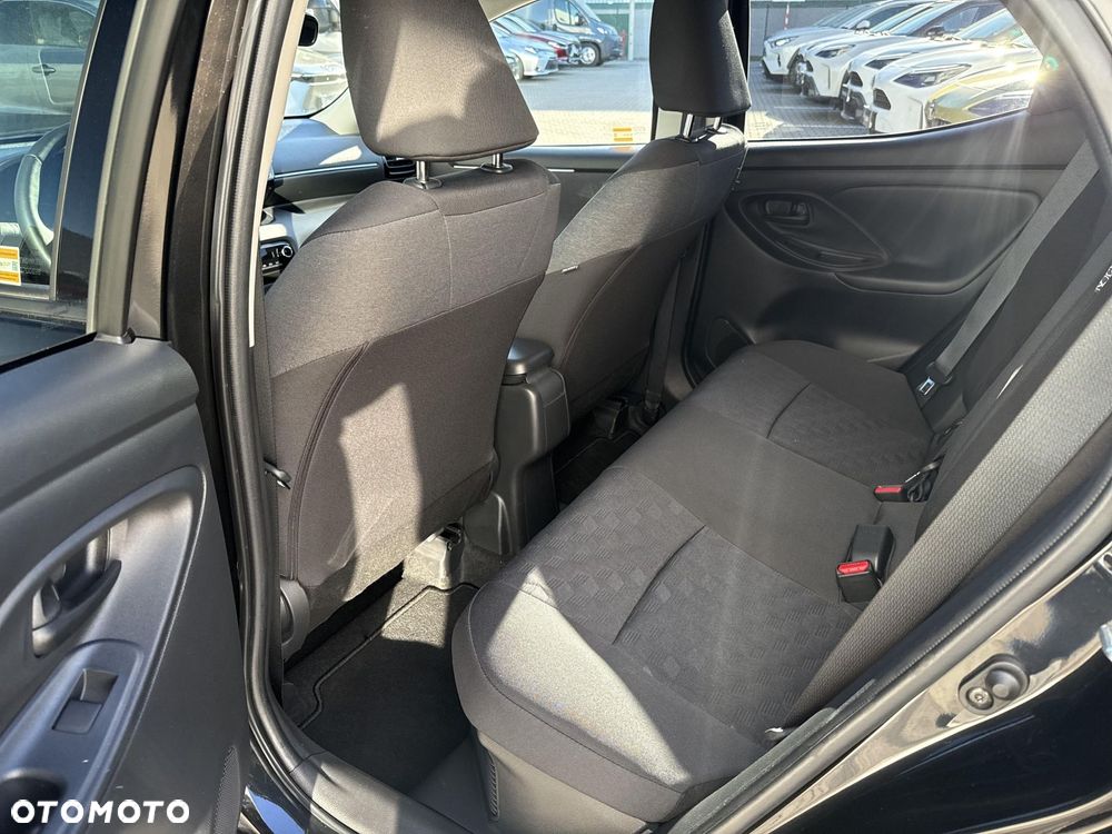 Toyota Yaris Hybrid 1.5 Style - 13