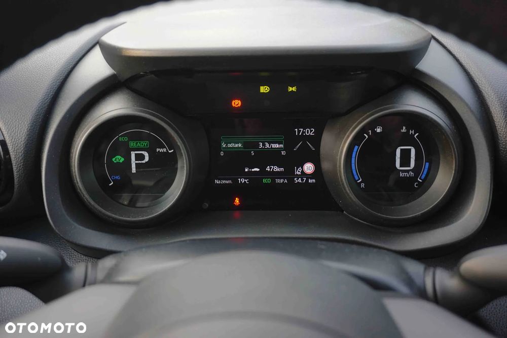 Toyota Yaris Hybrid 1.5 Style - 21