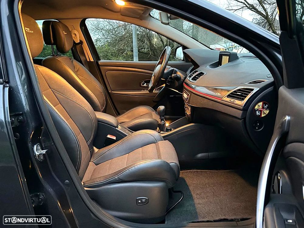 Renault Mégane Sport Tourer 1.5 dCi GT Line SS - 14