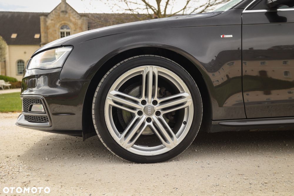 Audi A4 Avant - 16