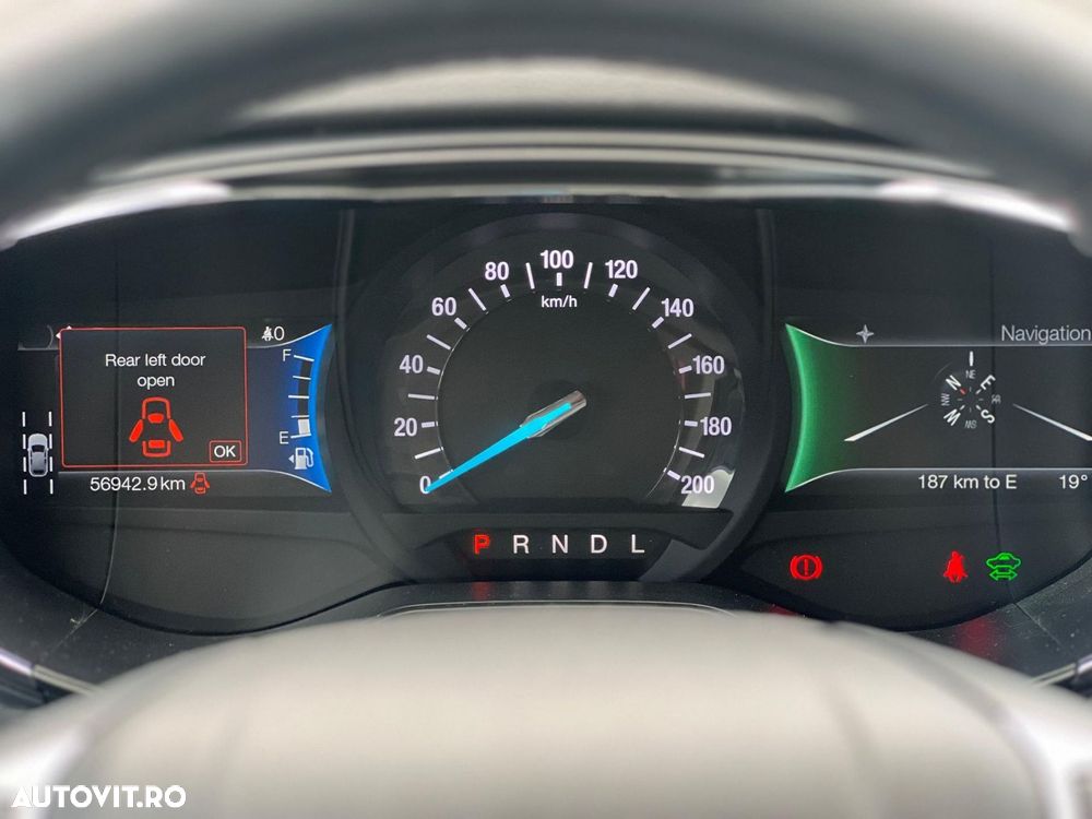 Ford Mondeo 2.0 HEV Titanium - 25