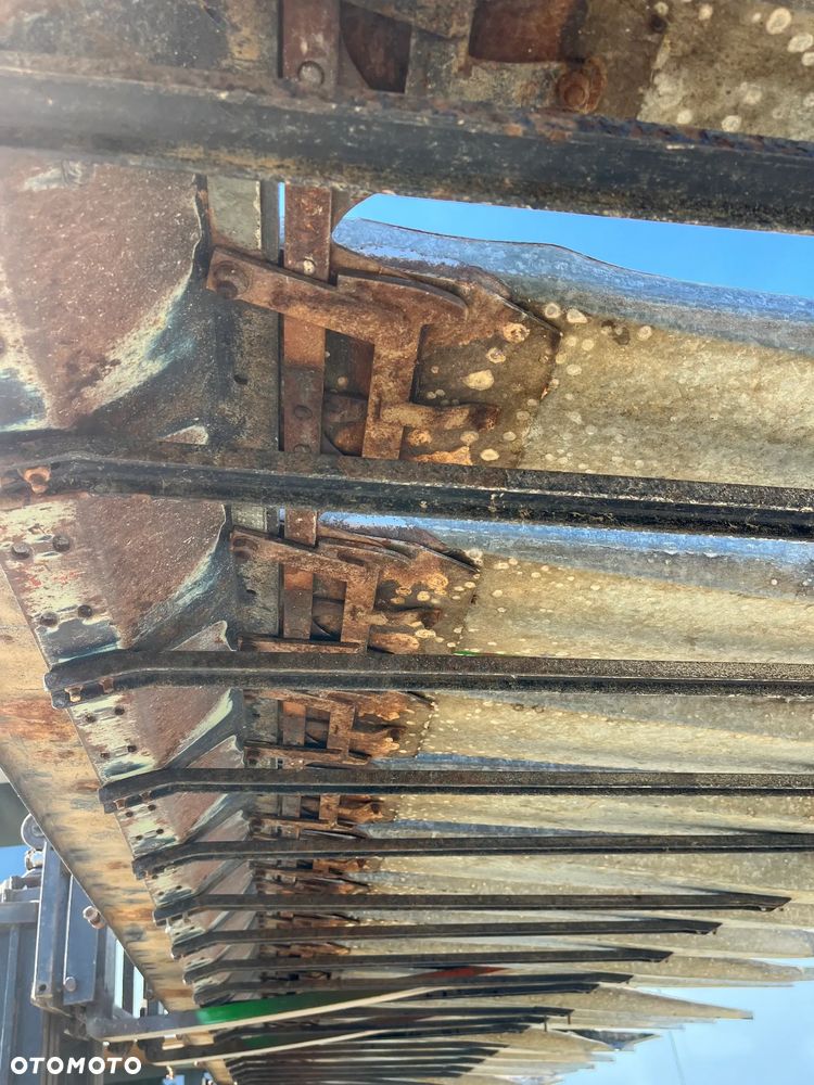 John Deere Heder 820 Wyposażenie do zbioru słonecznika 6,1m - 9