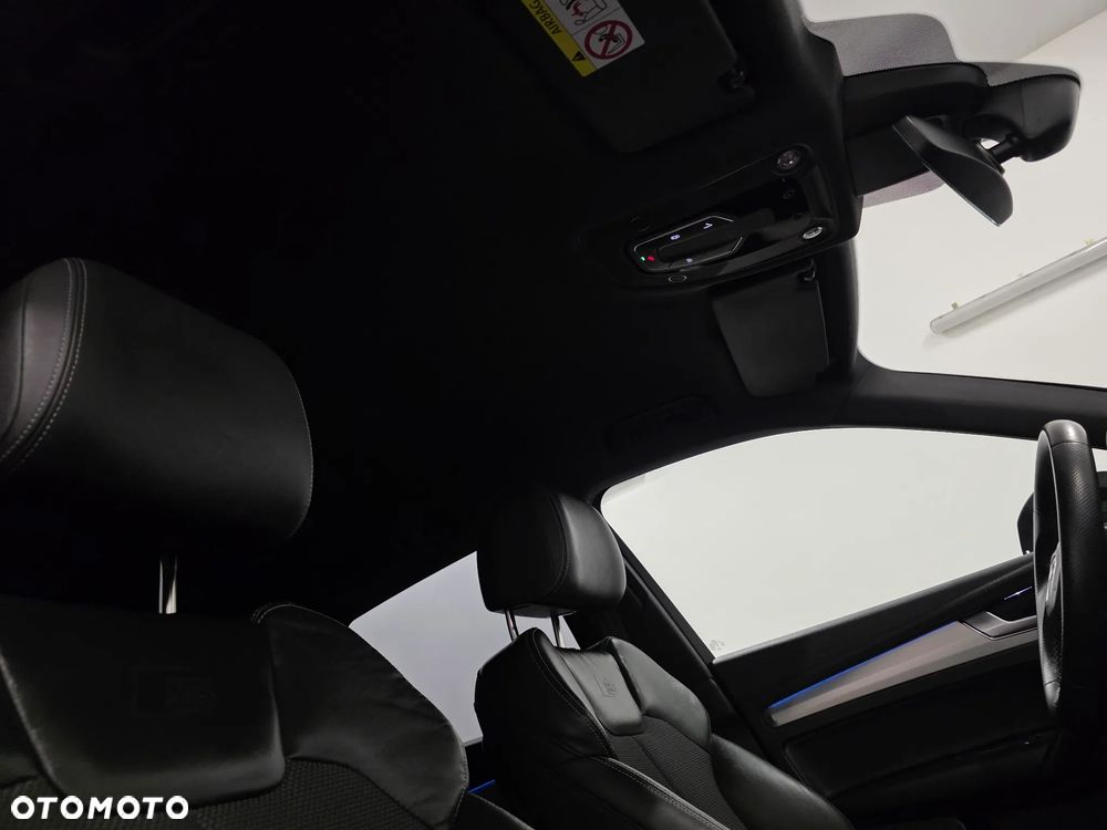 Audi Q5 40 TDI quattro S tronic S line - 28