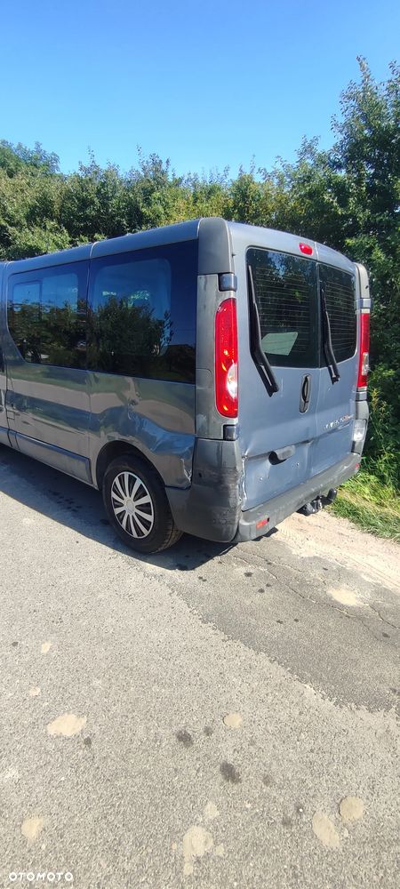 Opel Vivaro - 9