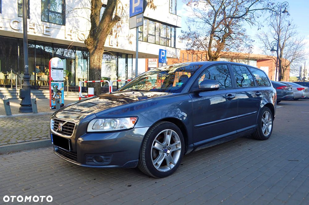 Volvo V50 - 2