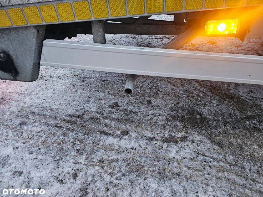 Mercedes-Benz Sprinter - 10