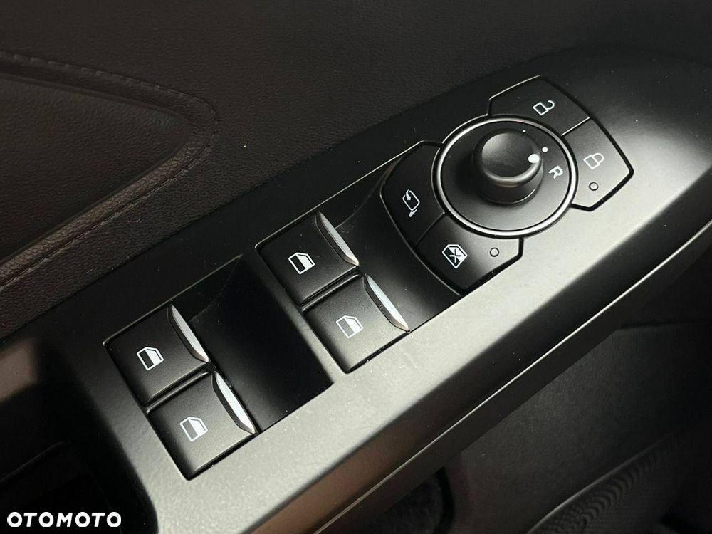 Ford Focus 1.5 EcoBlue Start-Stopp-System ST-LINE - 39