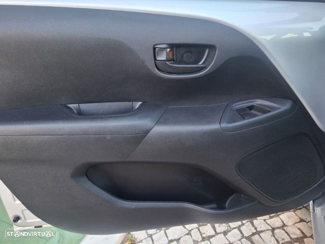 Toyota Aygo 1.0 X-Play - 22