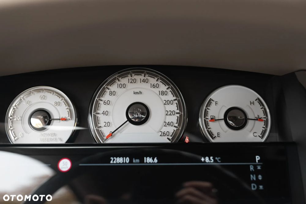 Rolls-Royce Wraith Standard - 26