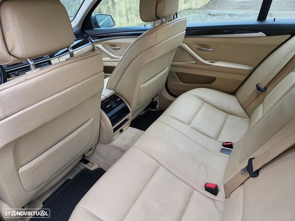 BMW 525 d Line Luxury Auto - 11