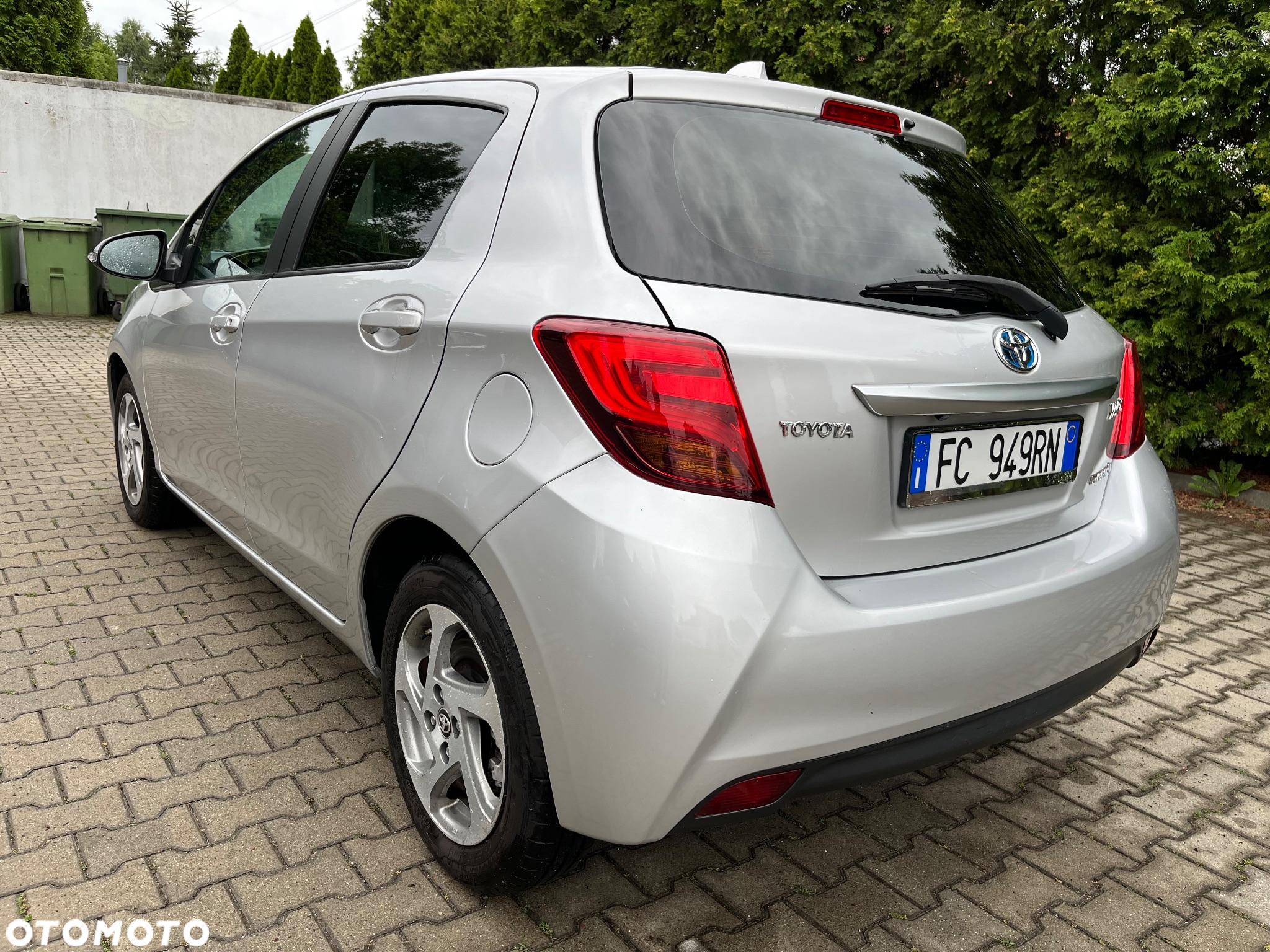 Toyota Yaris Hybrid 1.5 VVT-i Comfort - 4