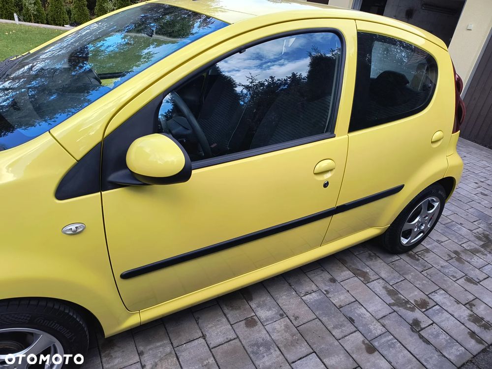 Peugeot 107 2012 photo 5