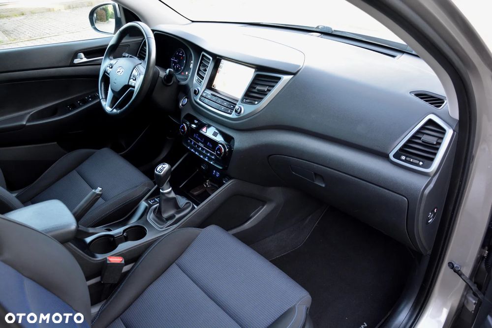 Hyundai Tucson blue 1.7 CRDi 2WD Passion Plus - 21