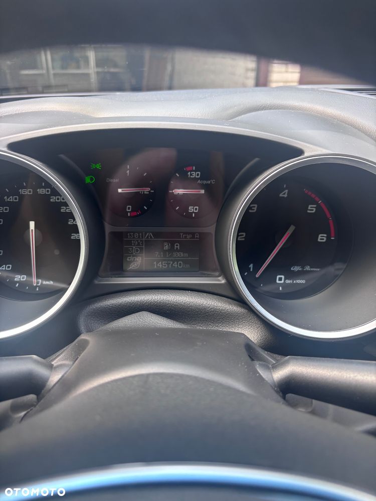 Alfa Romeo Giulietta 2.0 JTDM - 7