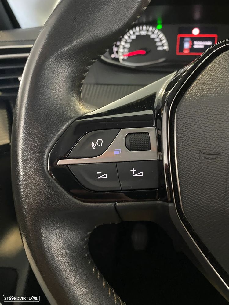 Peugeot 208 1.5 BlueHDi Allure Pack - 27