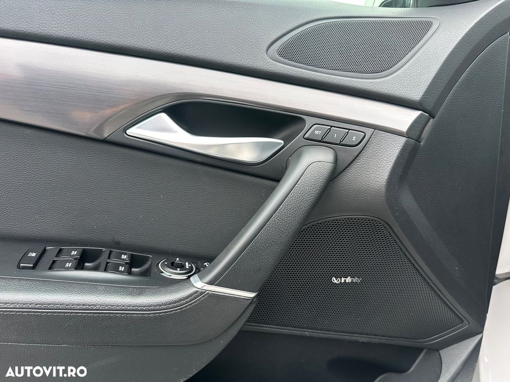 Hyundai i40 Kombi 1.7 CRDi DCT Premium - 8