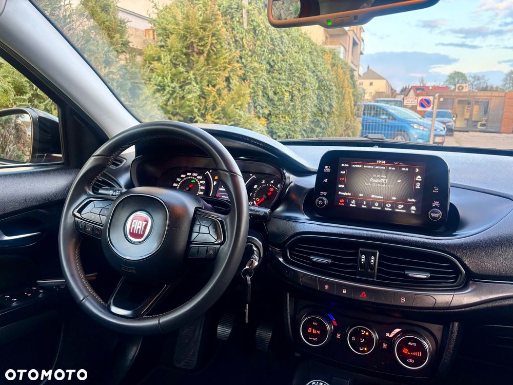 Fiat Tipo 1.4 T-Jet 16v S-Design - 10