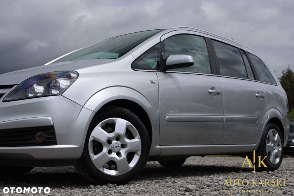 Opel Zafira - 10