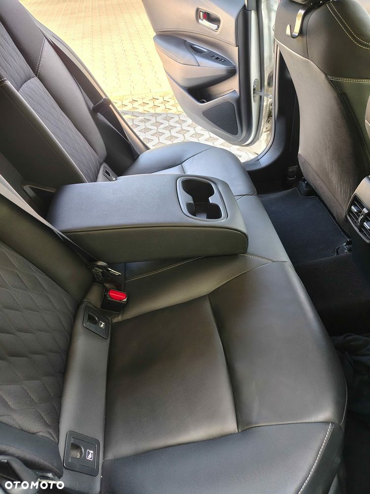 Toyota Corolla 1.6 Executive MS - 17