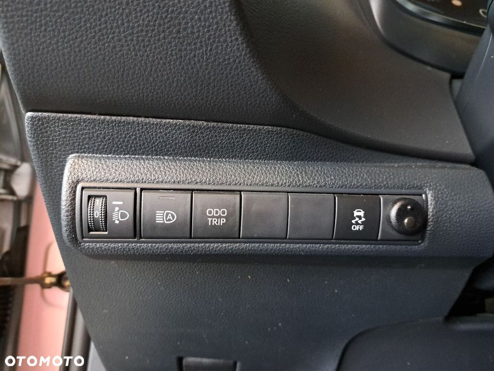 Toyota Corolla 1.8 Hybrid Comfort - 35
