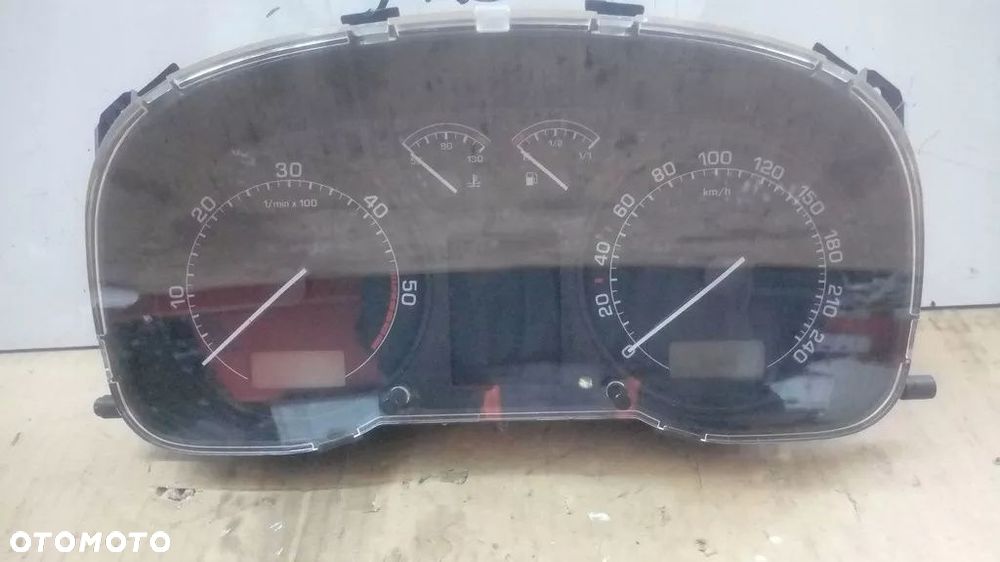 LICZNIK SKODA OCTAVIA I KOMBI 1.9 TDI 1U0920811J - 2