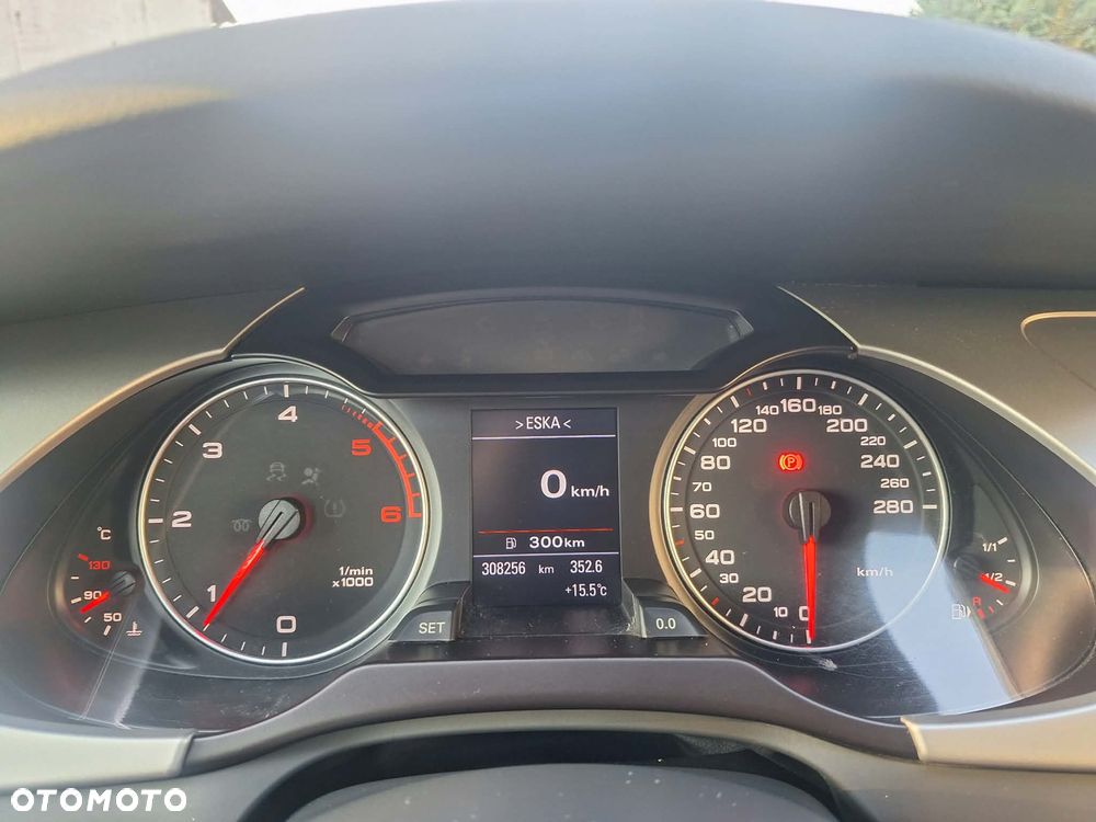 Audi A4 Avant 2.0 TDI - 9