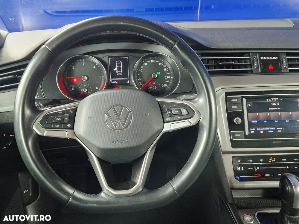 Volkswagen Passat 2.0 TDI DSG Trendline - 15