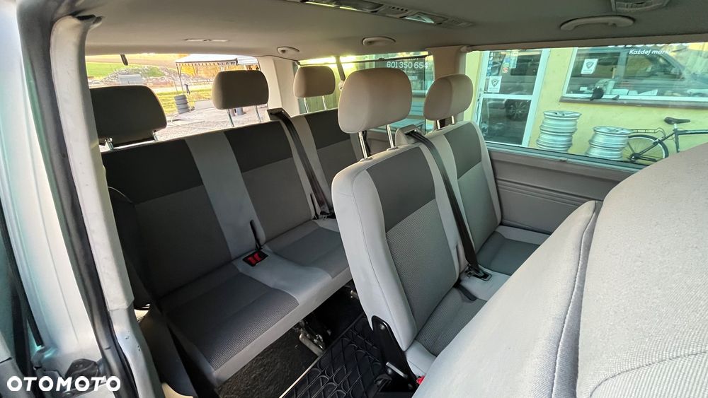 Volkswagen Caravelle - 5