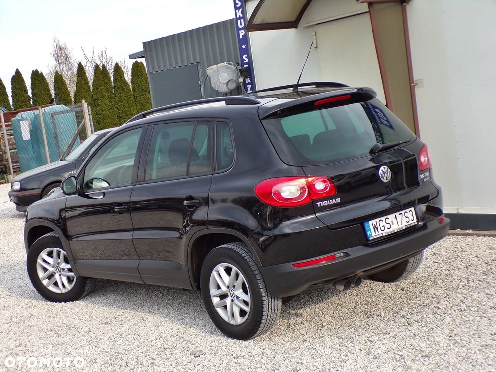 Volkswagen Tiguan - 12