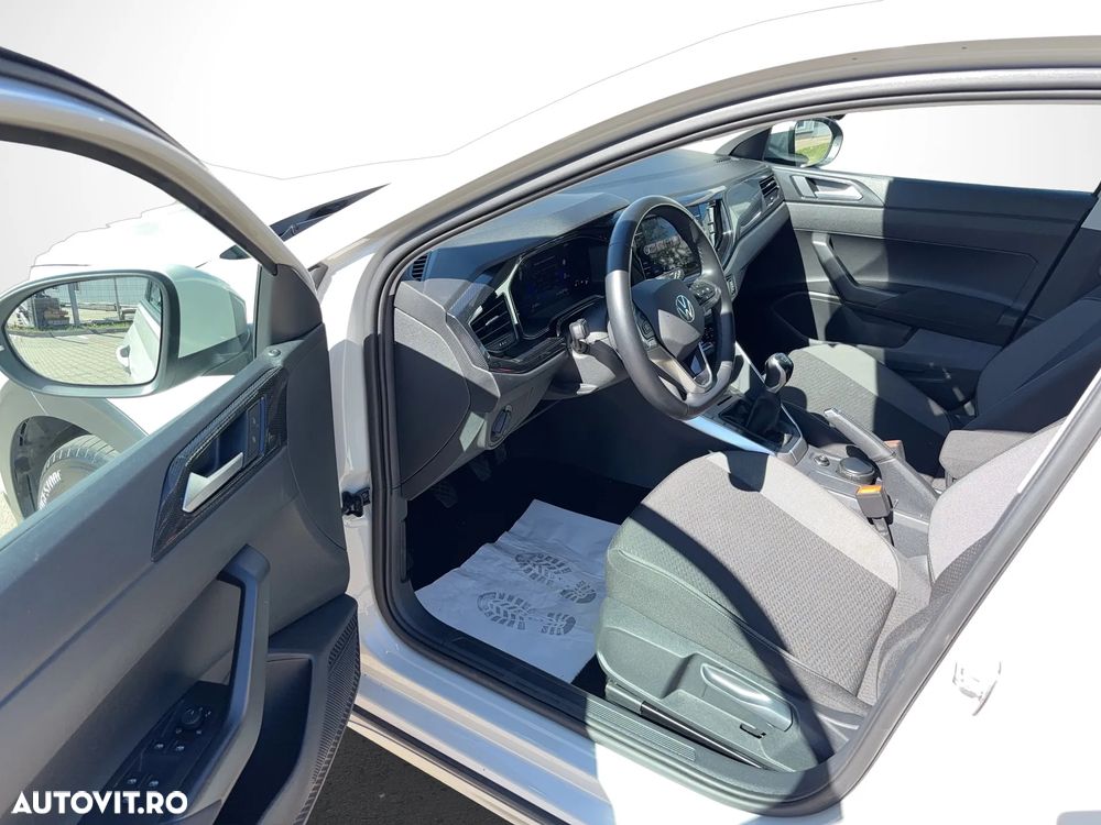 Volkswagen Taigo 1.0 TSI Advanced - 8
