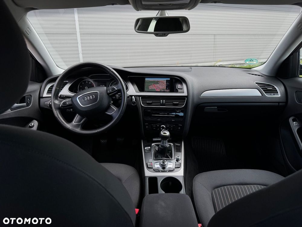 Audi A4 Limousine - 28
