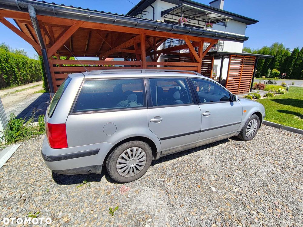 Volkswagen Passat - 3