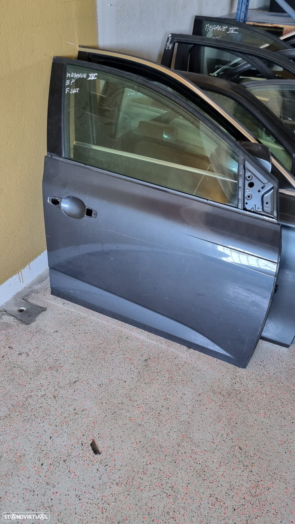 Porta Frente Direita Renault Megane 4 - 1