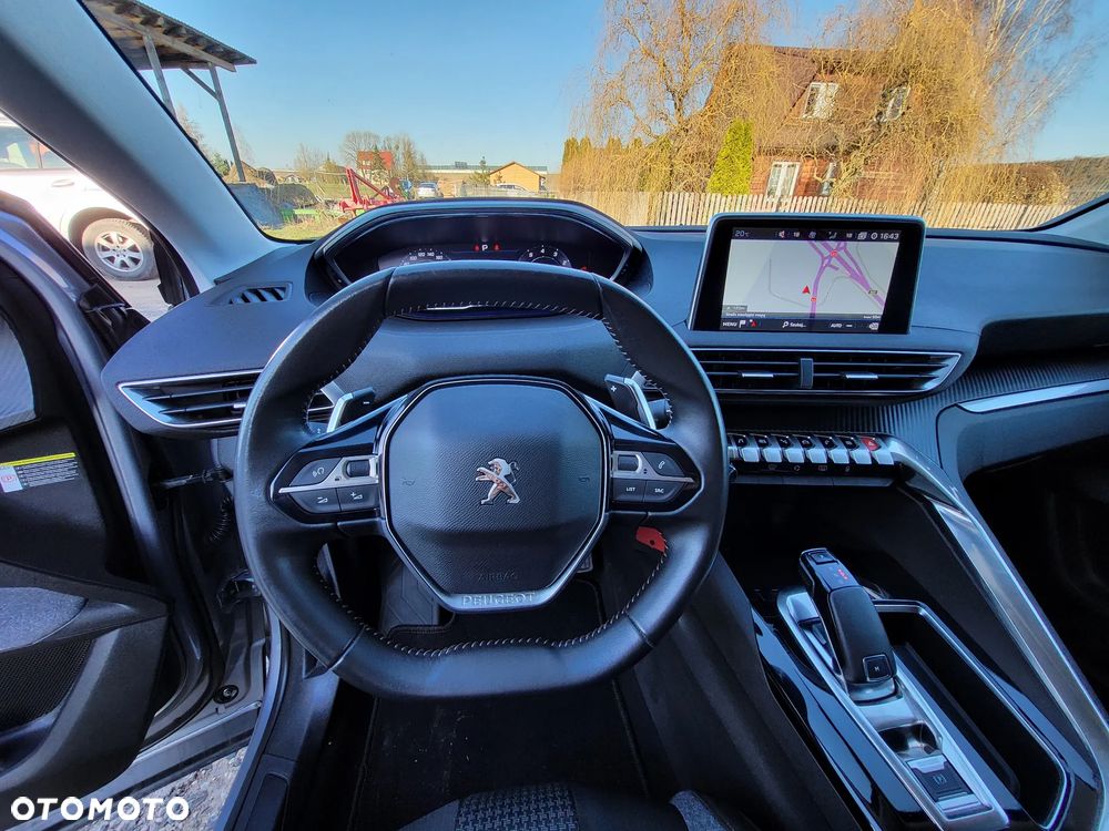 Peugeot 5008 PureTech 130 EAT8 Stop & Start Active - 29