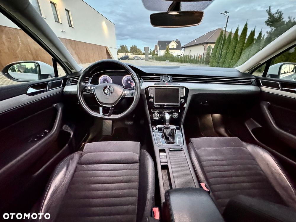 Volkswagen Passat - 10