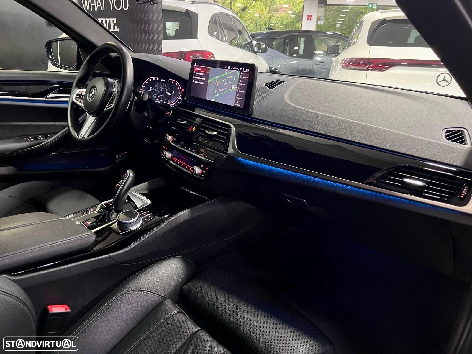 BMW 530 e Pack Desportivo M - 47