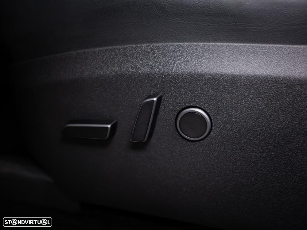 Tesla Model Y Long Range Tração Integral - 16