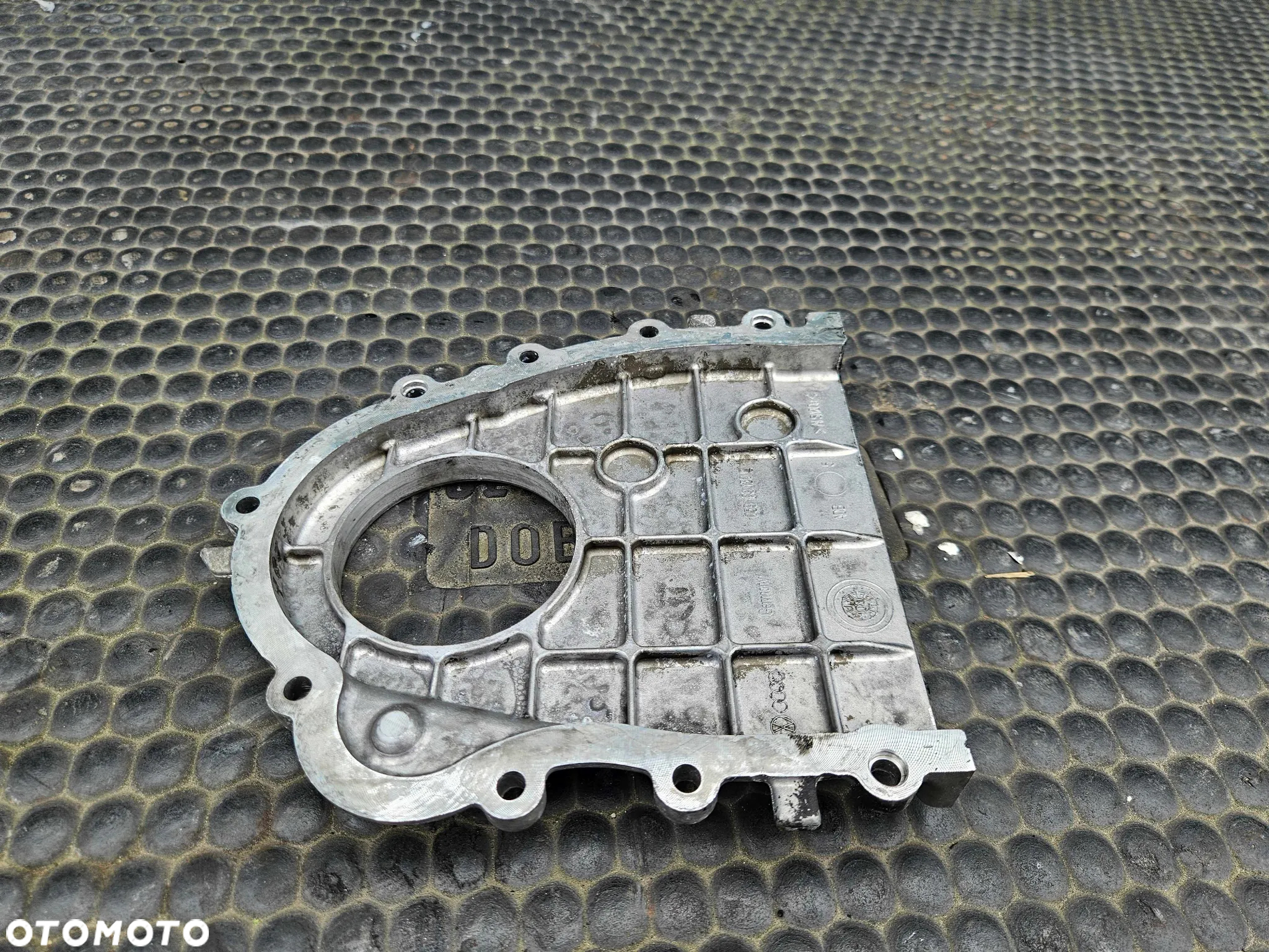 Obudowa Osłona Pokrywa Rozrzadu Silnika Dekiel Walu Kołnierz 2.7 3.0 V6 TDI Audi A4 B8 A5 Q5 - 30