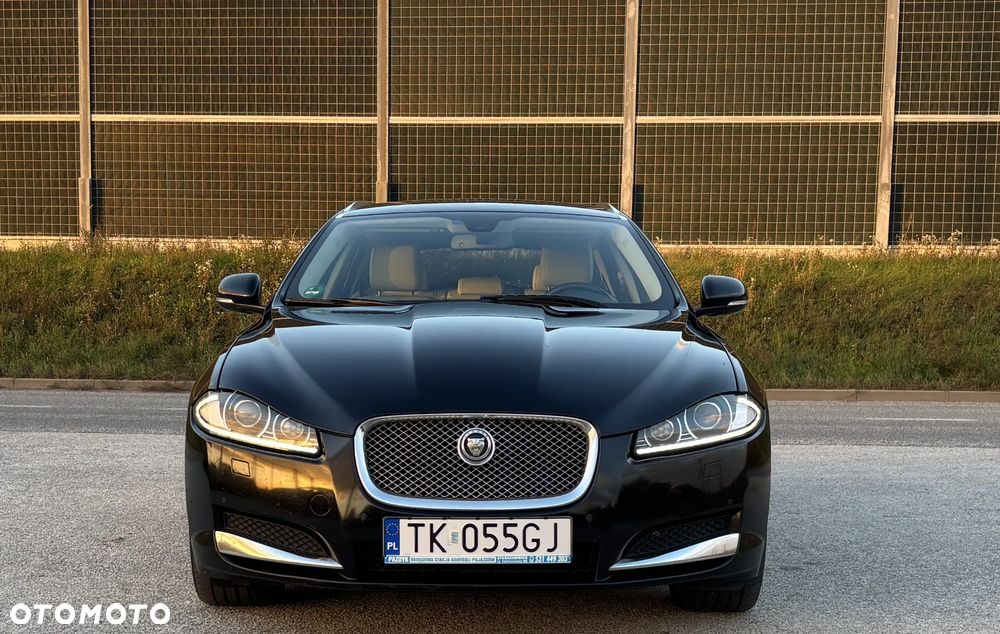 Jaguar XF 2.2 D Premium Luxury - 6
