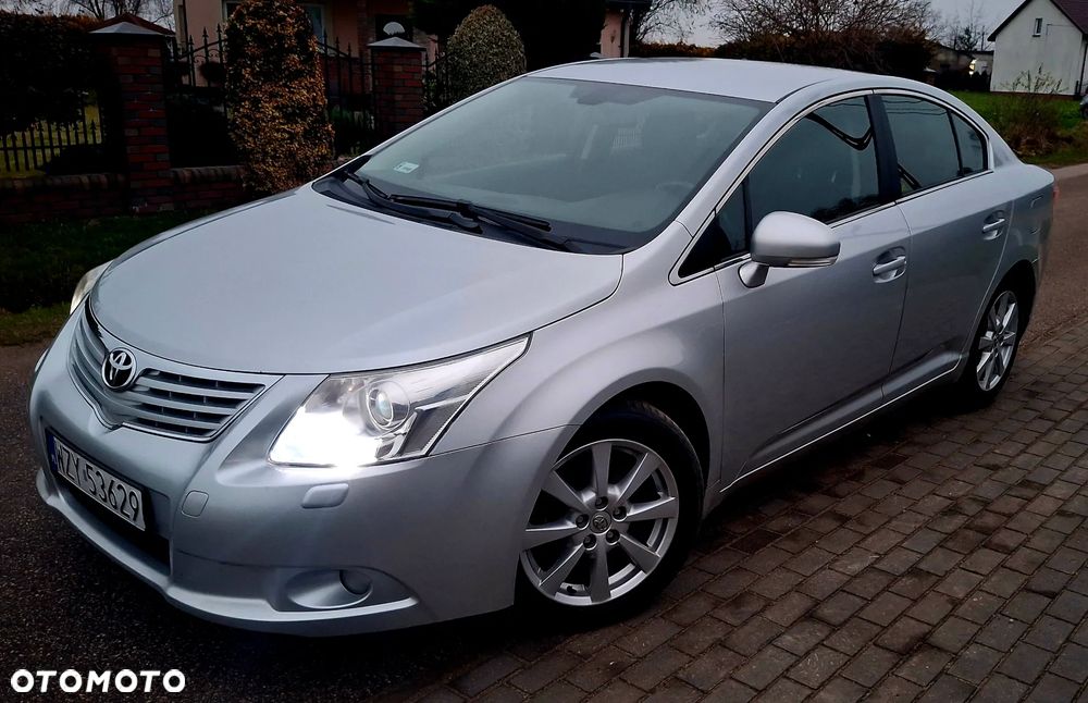 Toyota Avensis 2.0 D-4D Sol - 1