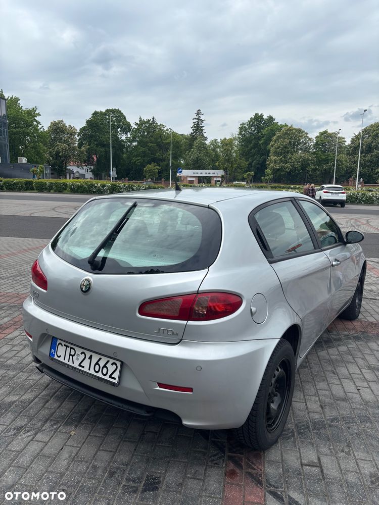 Alfa Romeo 147 1.9 JTD 8V Progression - 6