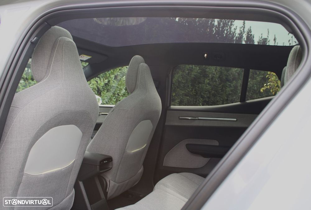Volvo EX30 Twin Motor Performance AWD Ultra - 24
