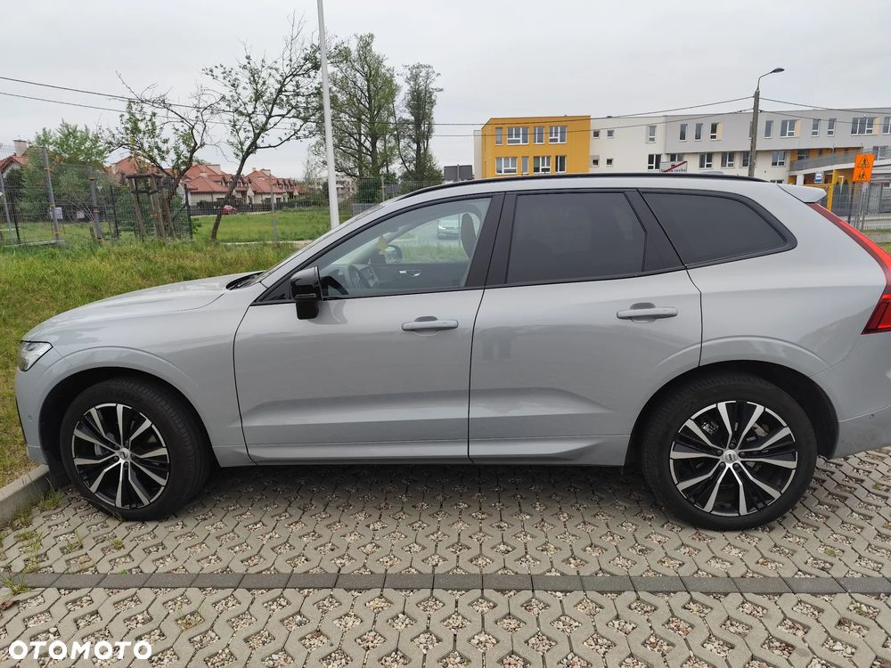 Volvo XC 60 B5 B AWD Plus Dark - 1