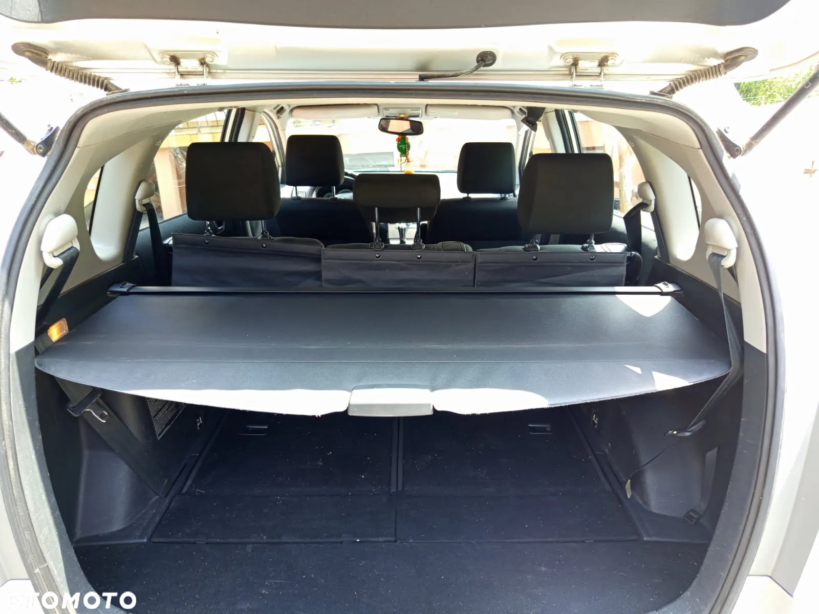 Toyota Corolla Verso 2.0 D-4D Prestige 7os - 6