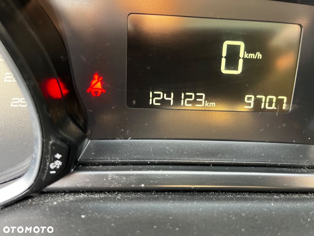 Peugeot 308 1.2 PureTech GPF Active S&S - 16